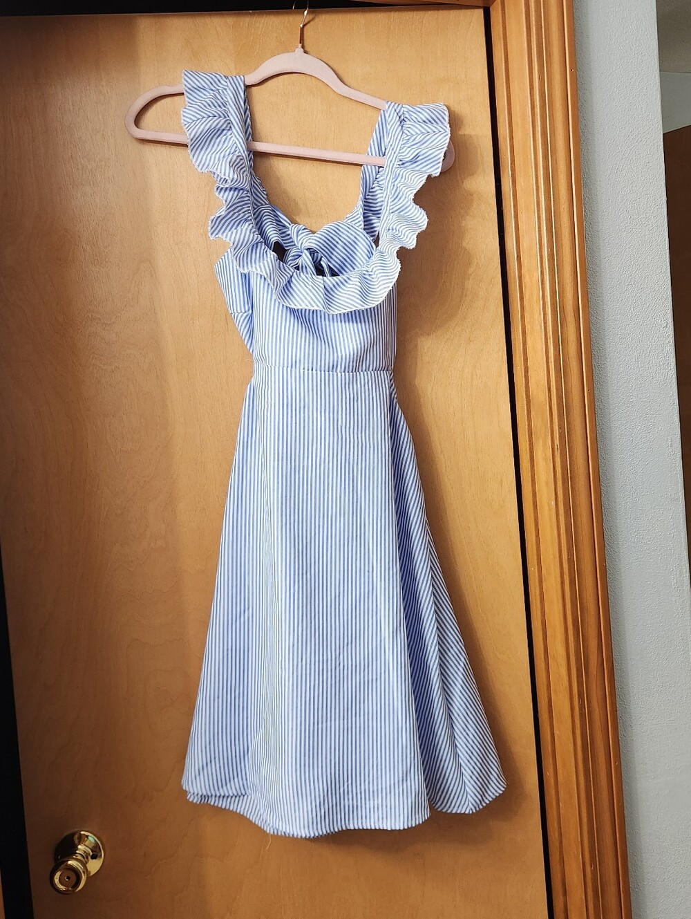 Petal & Pup Blue and White Striped Ruffle Sundress With Open Back Bow Size Med